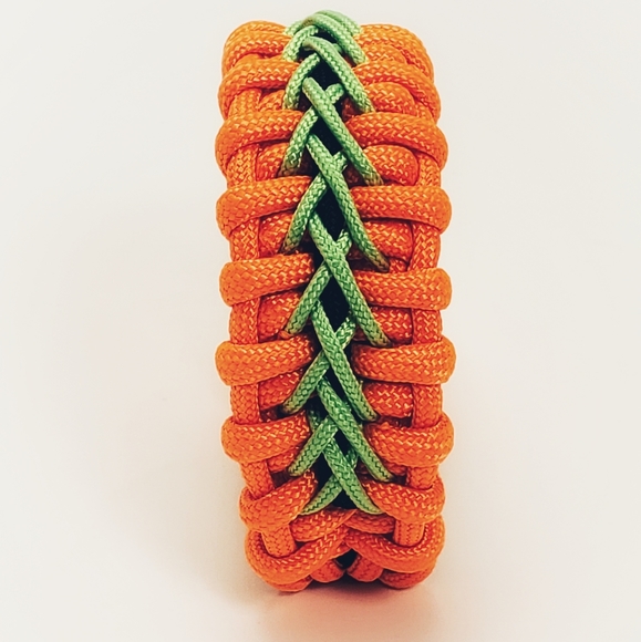 Paracord bracelet - Picture 3 of 3
